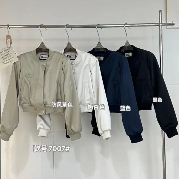 杨杨 潇家-(拽姐棒球服)轻奢棒球外套7007