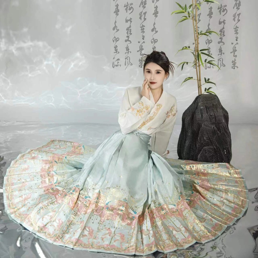 九州原创【旋转木马】明制汉服马面裙春夏季日常织金妆花马面裙套装