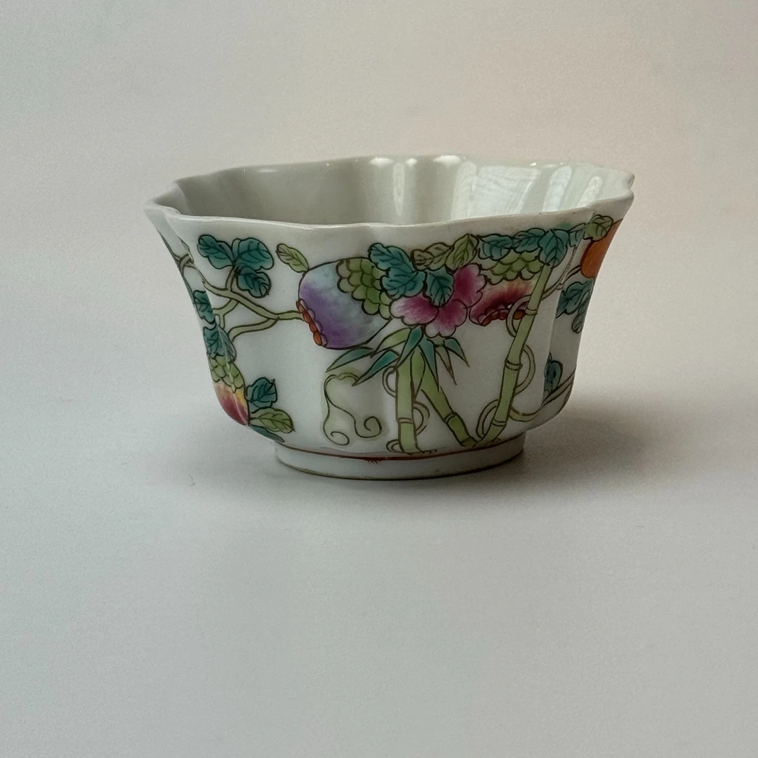 清同治粉彩花卉纹杯BY22X20020117