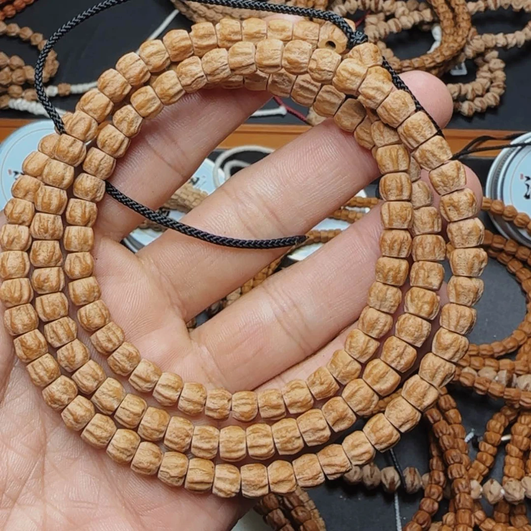 【闪购商品】柏香籽/百香籽吊坠t****a