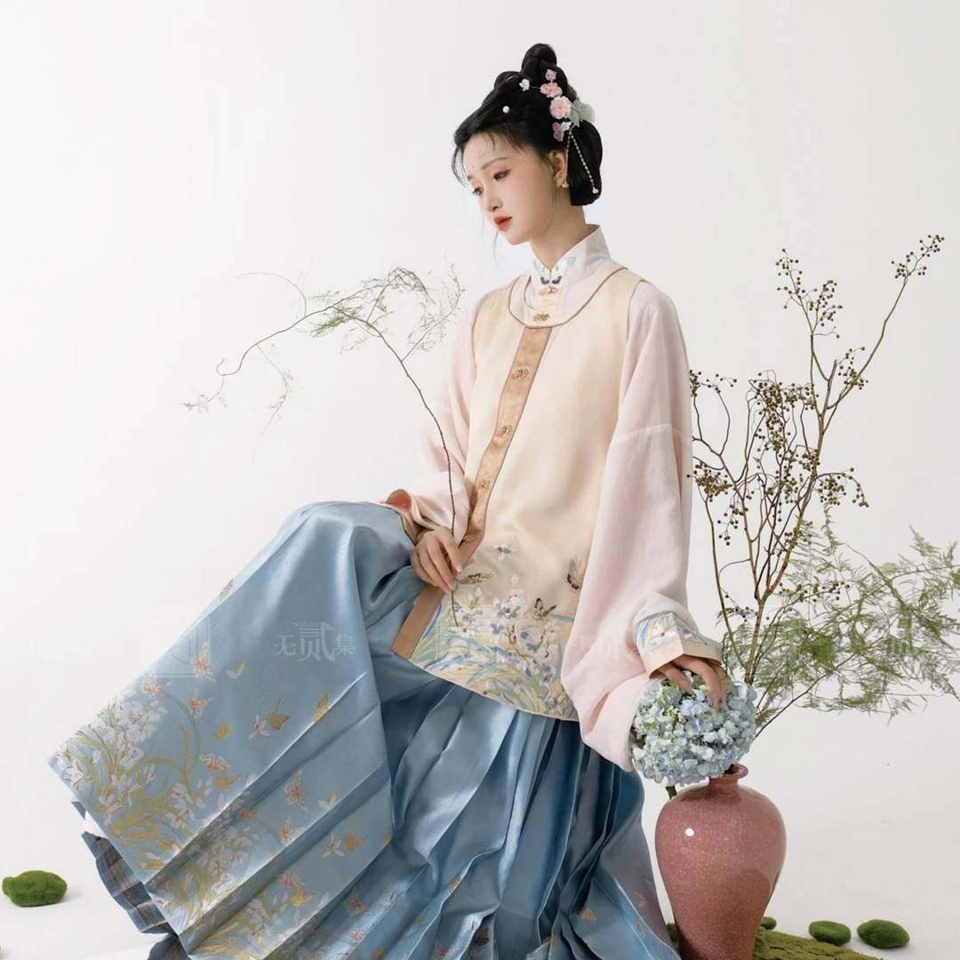 无贰集【抱幽】2024新春兰花明制绣花短比甲粉色对襟衫马面裙汉服