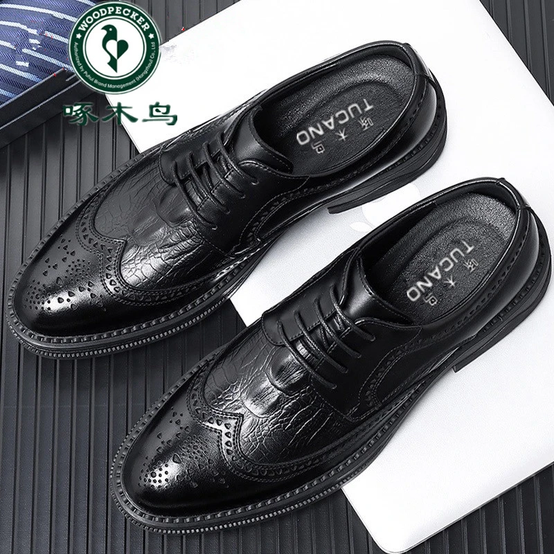 啄木鸟皮鞋男布洛克雕花新款商务正装男鞋真皮透气软底英伦结婚鞋