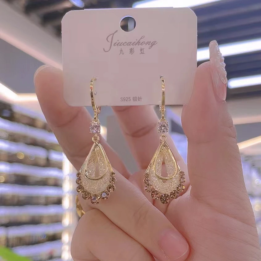 铜合金仿水晶耳饰 小众独特闪钻水滴耳环女气质耳钉2024爆款耳饰