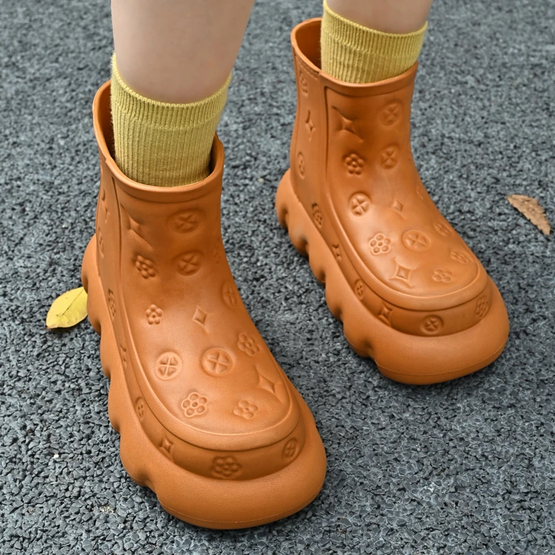 网红雨鞋女款夏季时尚新款中筒外穿EVA一体成型防水鞋雨靴批发