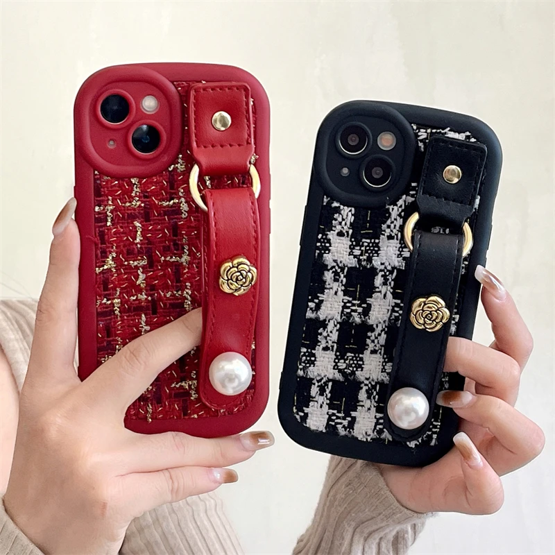 新年酒红绒布腕带适用iPhone15手机壳苹果13网红14promax12女11XR