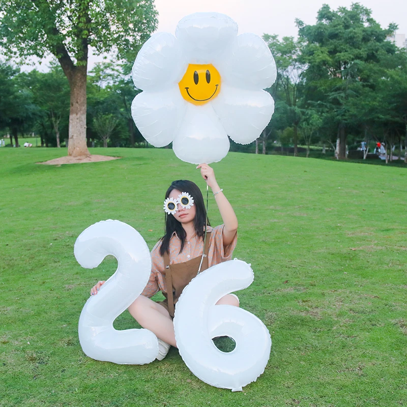 网红ins风32寸白色数字气球户外拍照生日布置小雏菊铝膜汽球装饰