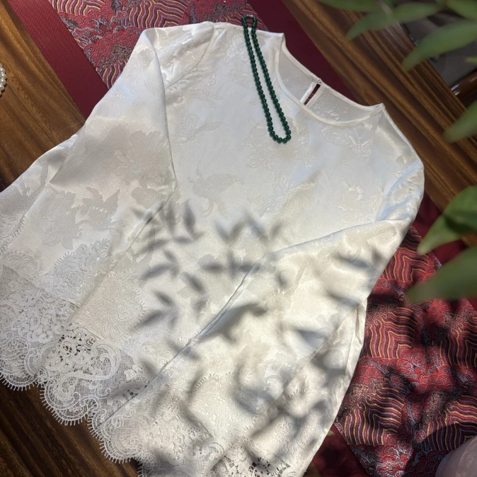 宛若  芳华设计新中式复古提花上衣国风蕾丝拼接打底衫