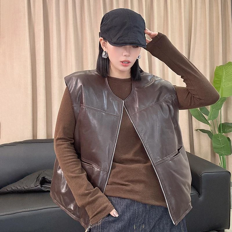 2025新真皮圆领马甲绵羊皮休闲宽松保暖面包马夹显瘦原创设计纯皮