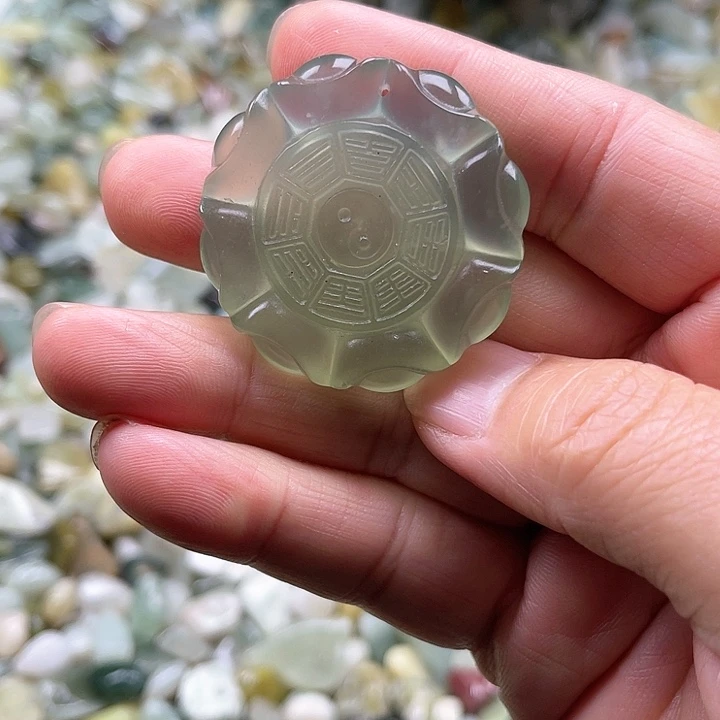 蛇纹石玉珠宝奇石合金