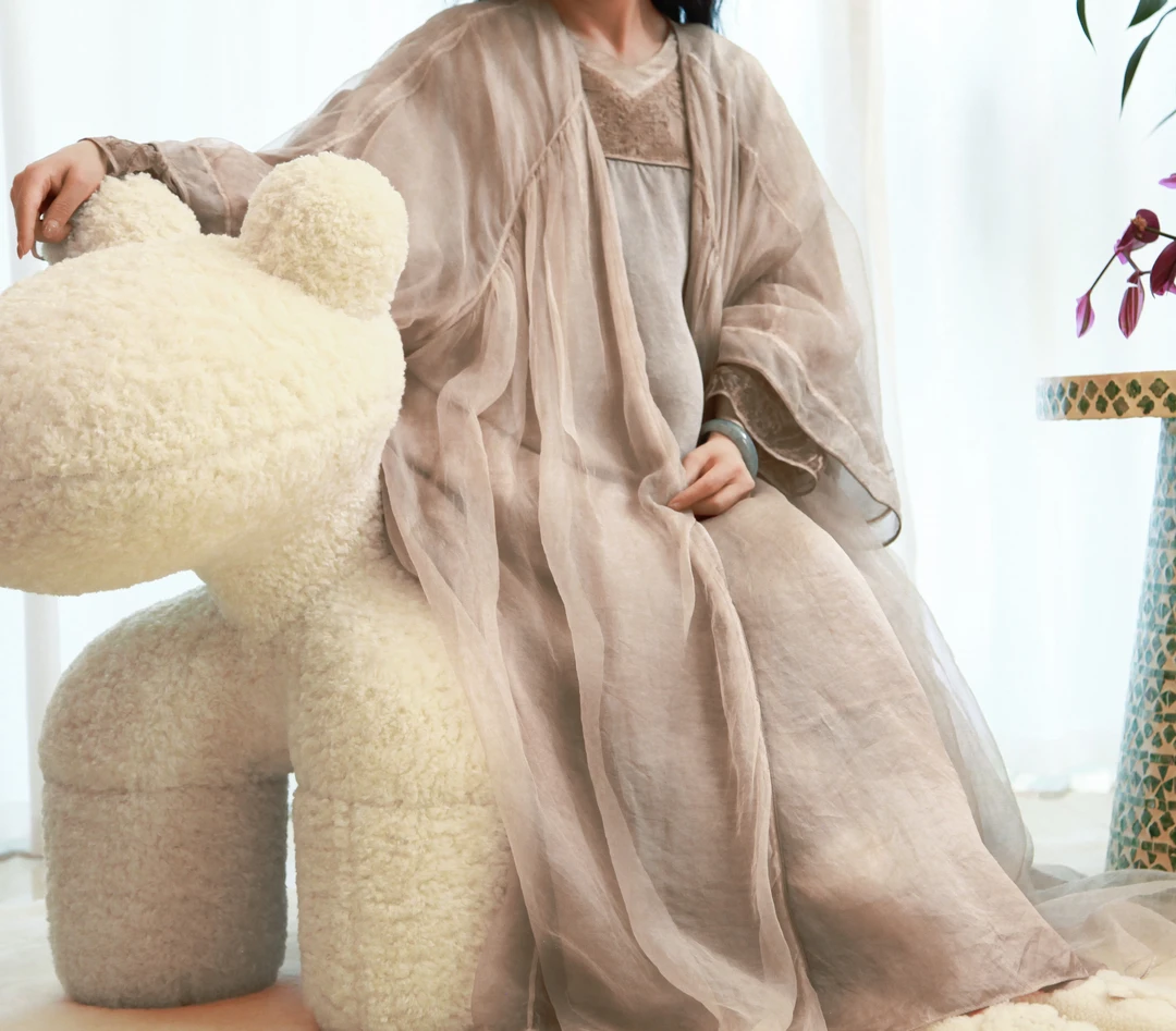 乌兰吉雅原创设计 凤美外披