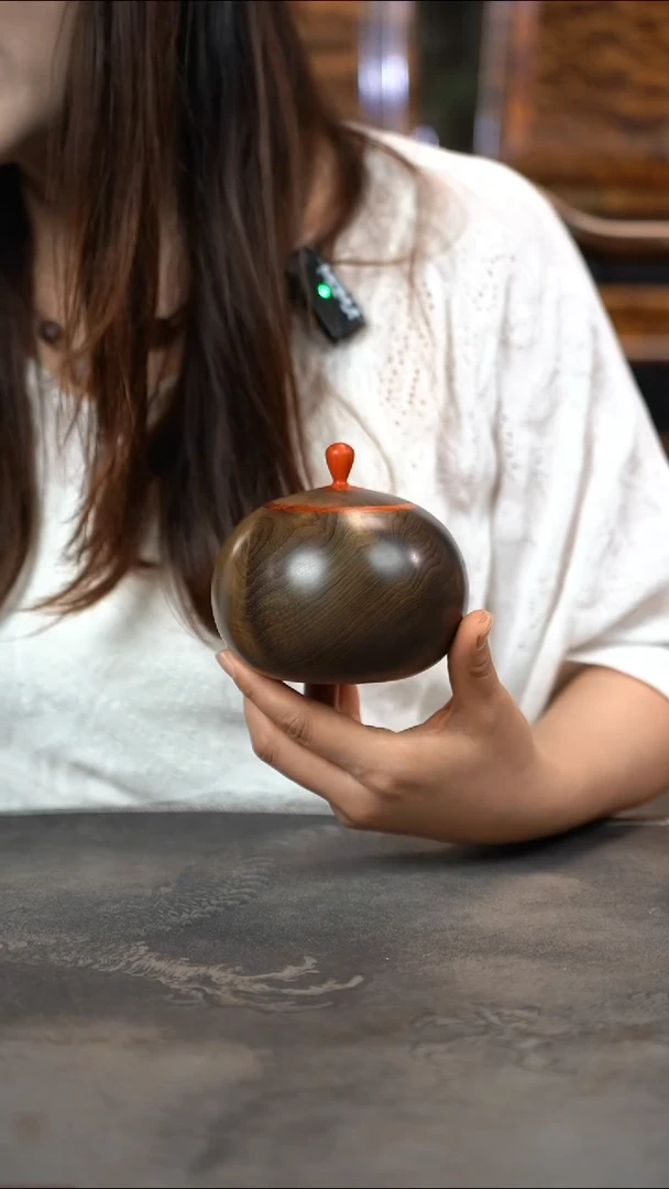 【闪购商品】金丝楠木雕满花精工茶仓醒茶罐9