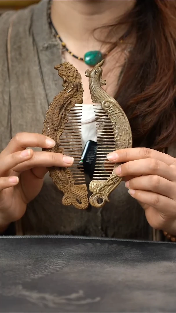 【闪购商品】金丝楠拆房老料龙凤梳