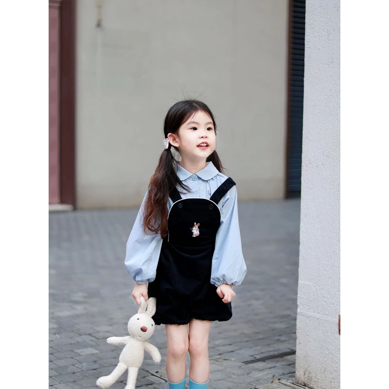 现货【BL-037】2024韩版女童蓝色翻领长袖衬衫&可爱刺绣兔背带裙