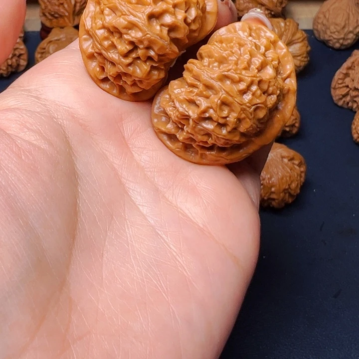 文玩核桃吊坠宫灯39