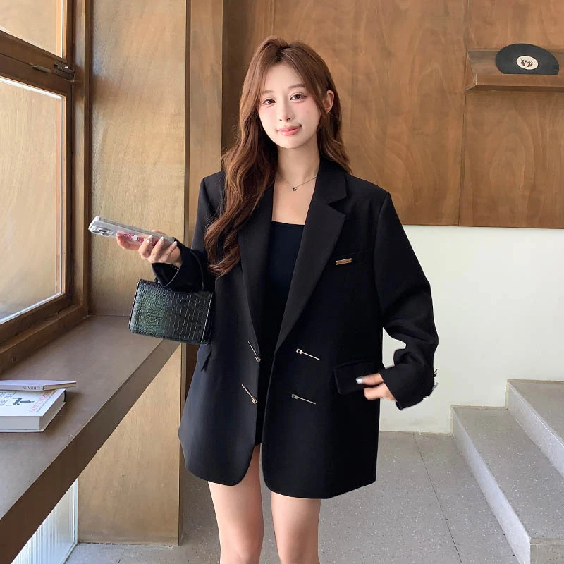 小蚂蚁阔版金属扣西装外套女士春秋韩版宽松气质时尚休闲西服上衣