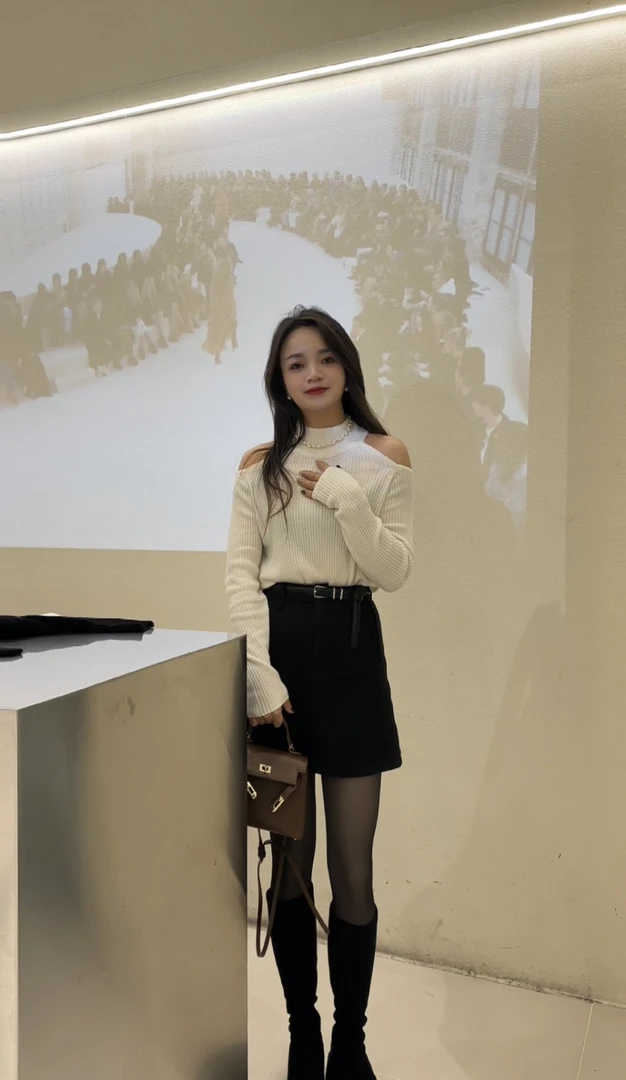 全羊毛露肩黑白两色