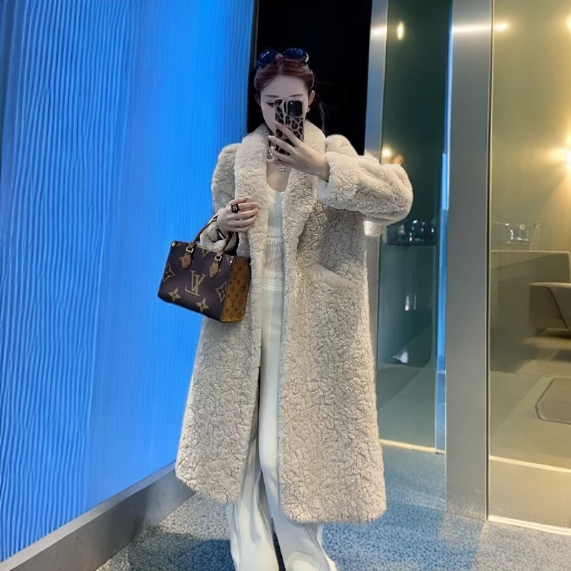 2024年冬季新款时尚皮毛一体青果领毛毛绒环保女外套中长款大衣