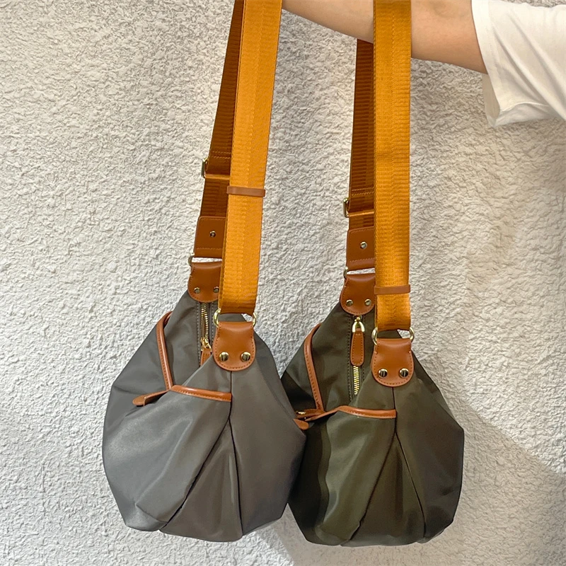 2024年新款轻便大容量休闲防水牛津布单肩包尼龙配牛皮斜挎包女