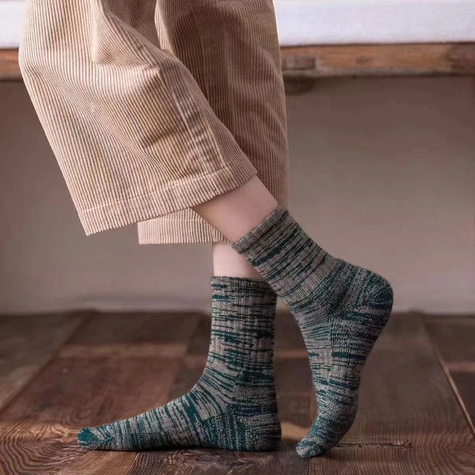 宝丫轻奢  秋冬百搭加厚保暖短筒羊毛袜B6609