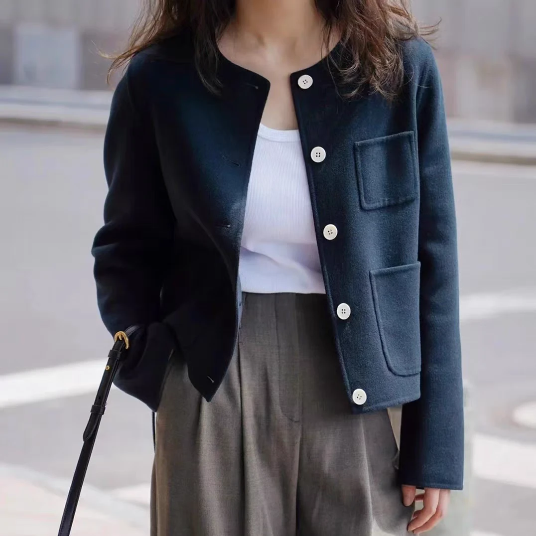 宝丫轻奢 女式气质双面呢圆领短款大衣毛呢B7397
