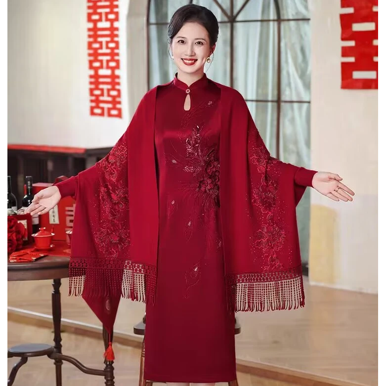 2025新款配旗袍的披肩秋冬婚宴喜婆婆妈妈礼服外套红色女高端外搭
