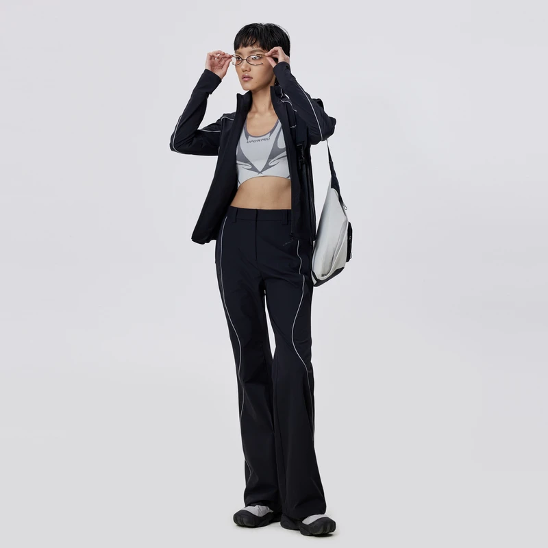 UP春秋微喇修饰腿型户外感休闲运动长裤U1CX11485