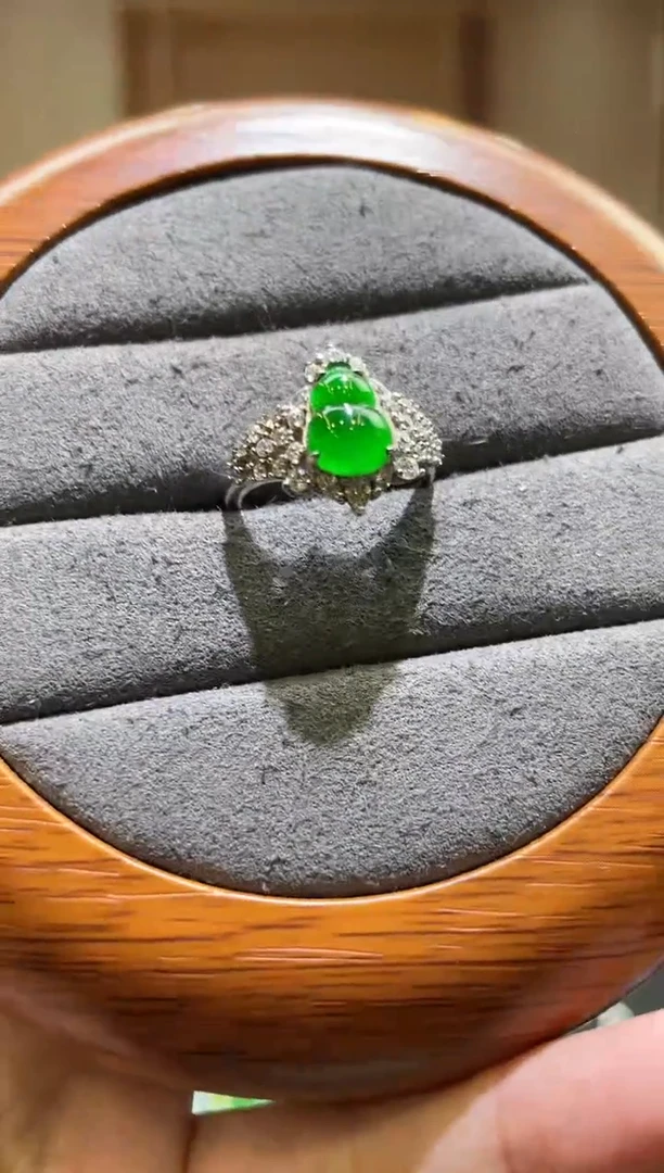 【闪购商品】翡翠戒指银S925镶嵌A3