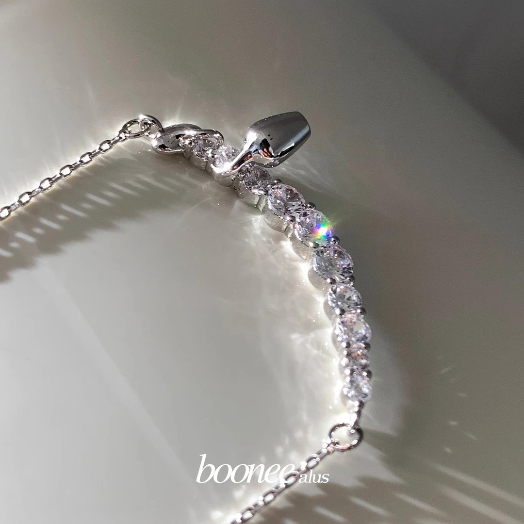 铜合金项链 Boonee alus原创轻奢精致镶钻高脚杯锁骨链女简约项链