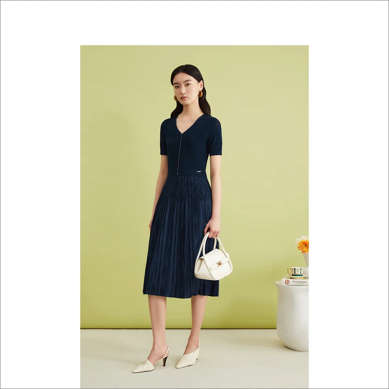 YINER音儿夏季新款透气法式气质压褶针织连衣裙8C64206316