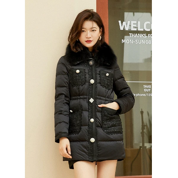 YINER音儿 2023新款时尚休闲保暖黑色冬季翻领羽绒服8C63508036