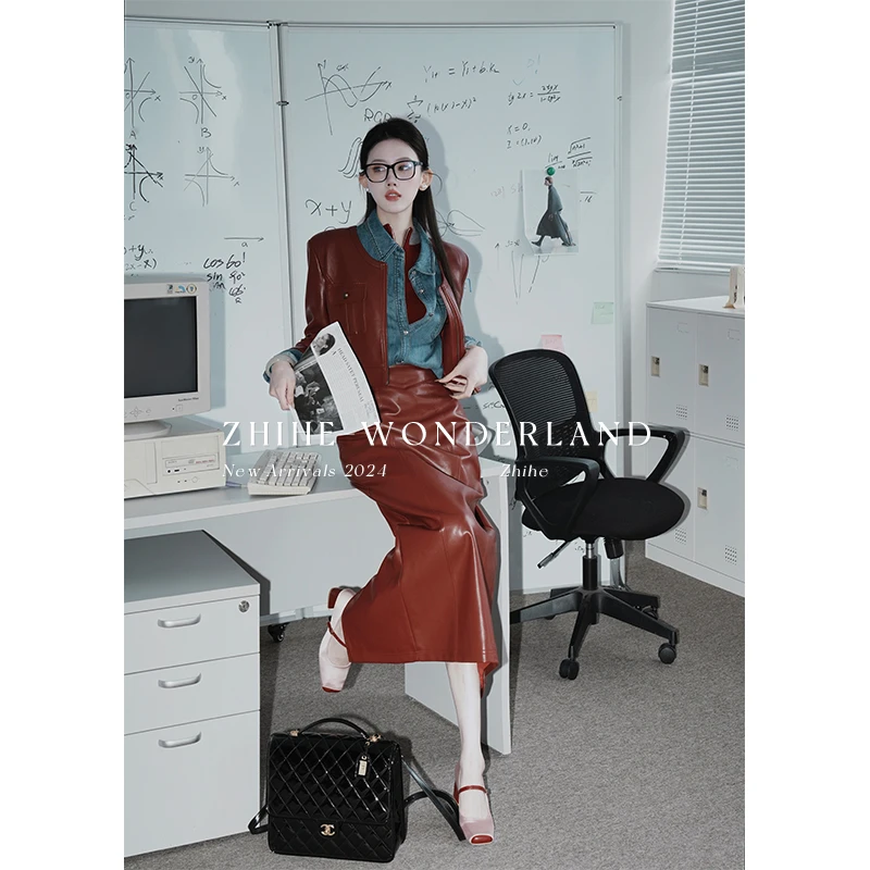 无艳一禾【费尔曼】原创雅韵腔调极简无领pu皮上衣+直筒半裙