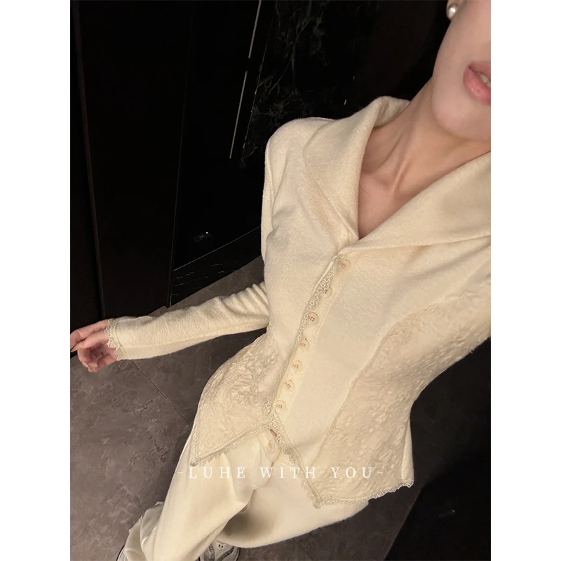 LUHE【西西里梦境】云柔设计感针织毛呢拼蕾丝开衫+直筒裤