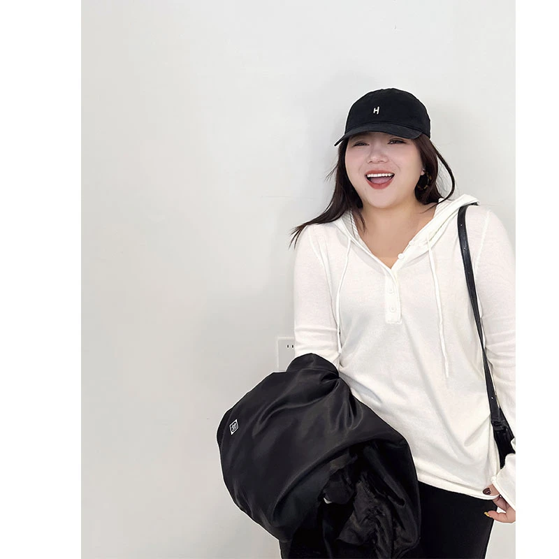 黑白帽衫/胖mm大码 休闲减龄 基础内搭针织衫