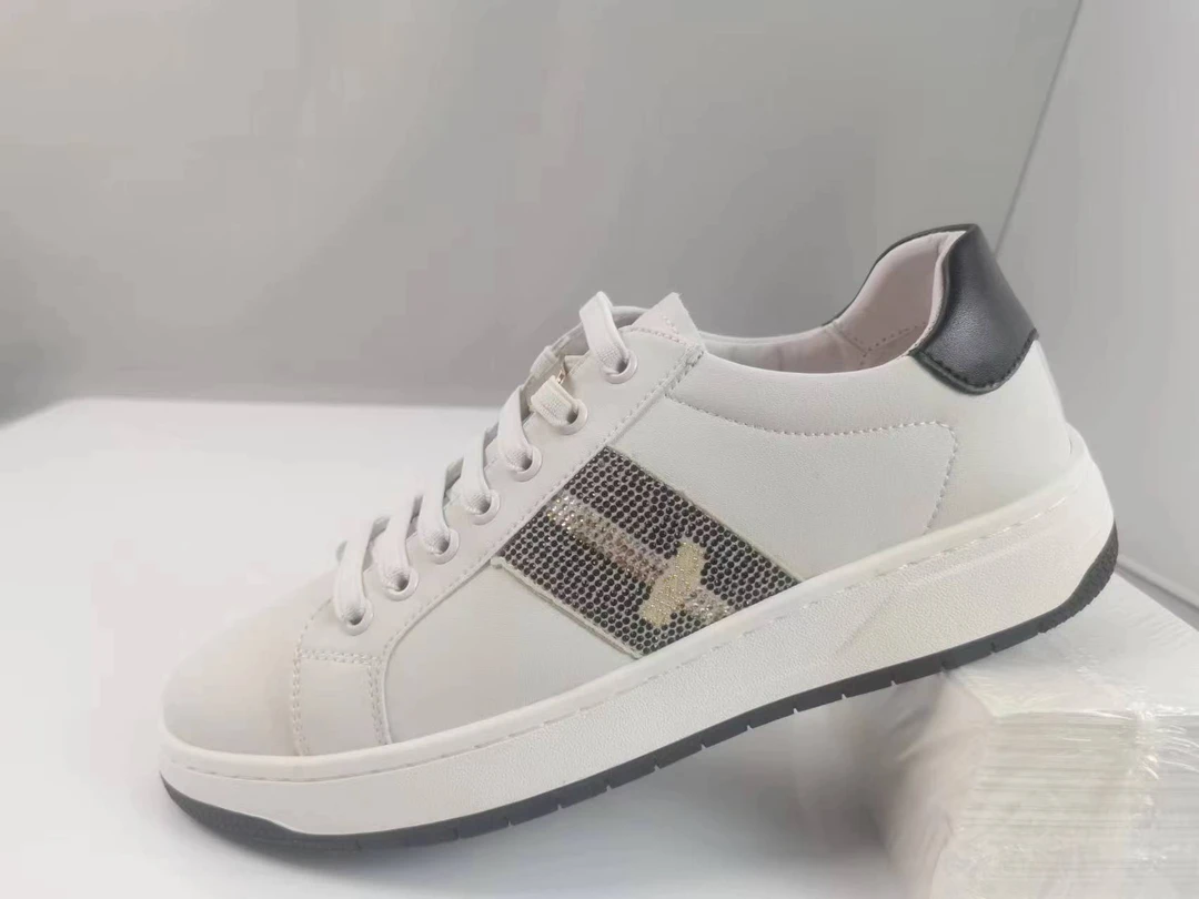 华伦家白色百搭舒适休闲鞋男款（K1CN268012D08)-男211