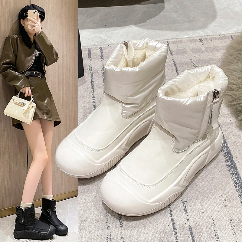 印妍雪地靴女款2024年新款雪地靴鞋冬季马丁靴厚底短靴P6090