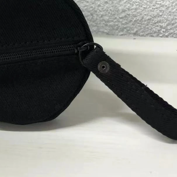 真好看啊~（黑色迷你圆饼包）