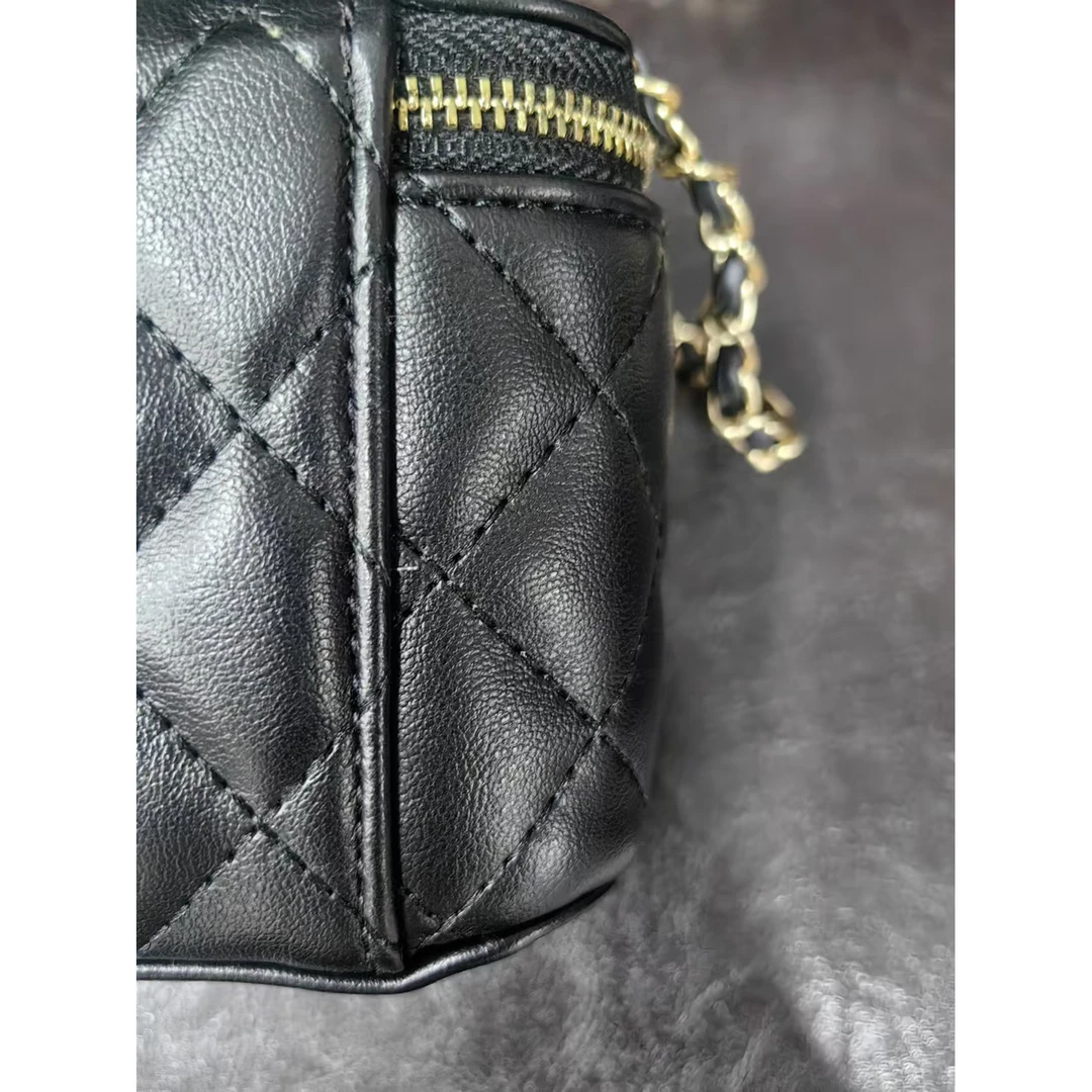 真好看啊~珍珠小盒子包包