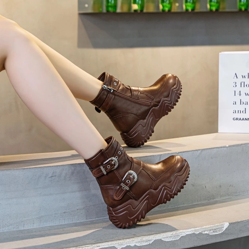 雨土2024春秋季新款英伦马丁靴系带英伦风休闲真皮高帮白色女鞋子