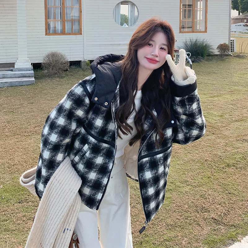 复古格子黑色连帽短款羽绒服女2024新款休闲小个子加厚白鸭绒外套