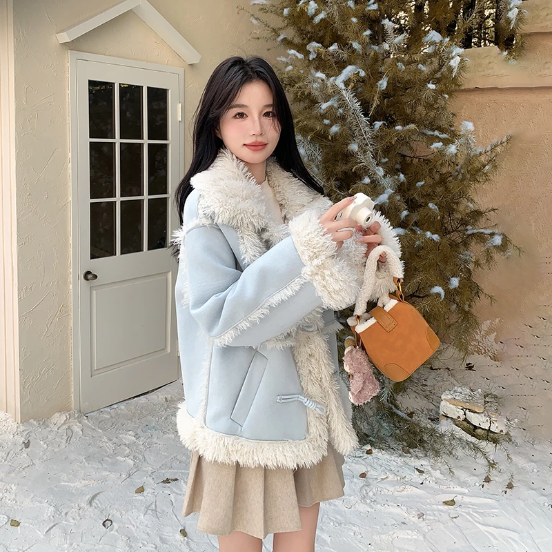 蓝色氛围感超好看麂皮绒女冬2024新款小个子皮毛一体羊羔毛短外套