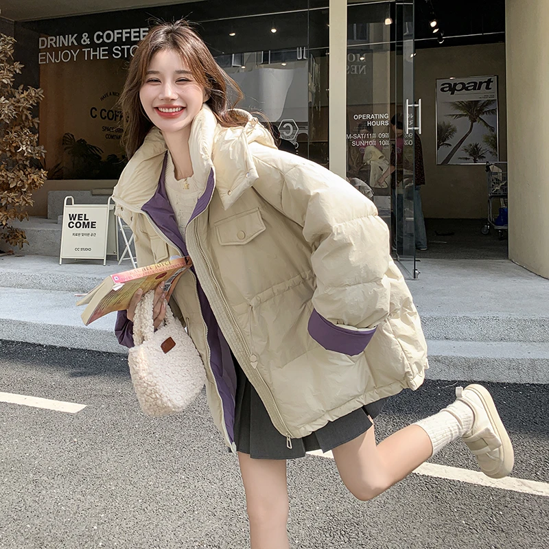 米白拼色时尚羽绒服外套女短款2024冬新款韩版宽松收腰连帽面包服