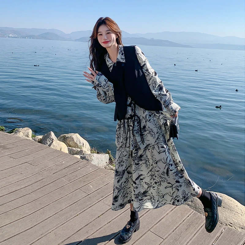 国风新中式水墨画碎花连衣裙套装女2025春新款马甲衬衫长裙两件套