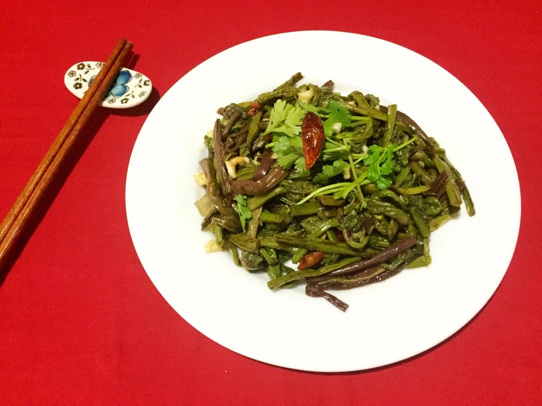 神农架高山自然生干蕨菜农夫自晒【明霞自营】