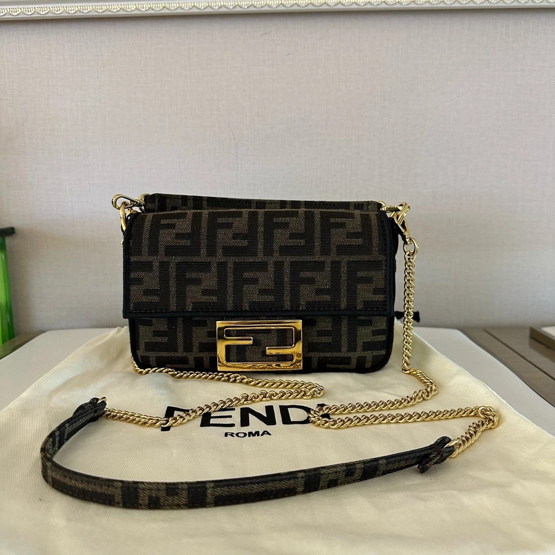 99新 FENDI/芬迪 悦奢甄选/小号/法棍包/手提包/单肩包
