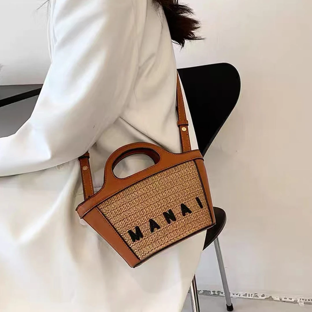 草编包包女小包新款百搭单肩斜挎包海边度假沙滩编织包