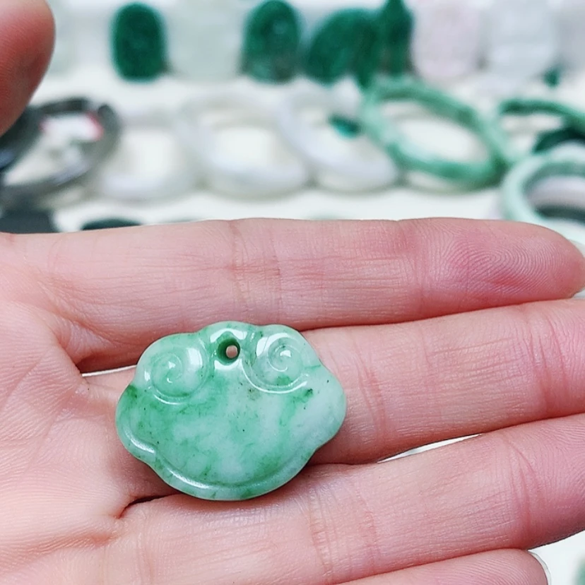 【闪购商品】独山玉颈饰未镶嵌逛*