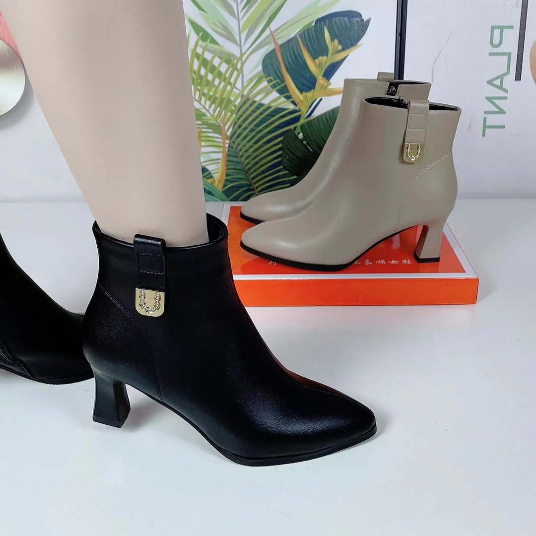 4公分-2024秋冬中跟尖头真皮韩版简约短筒百搭舒适时尚经典短靴