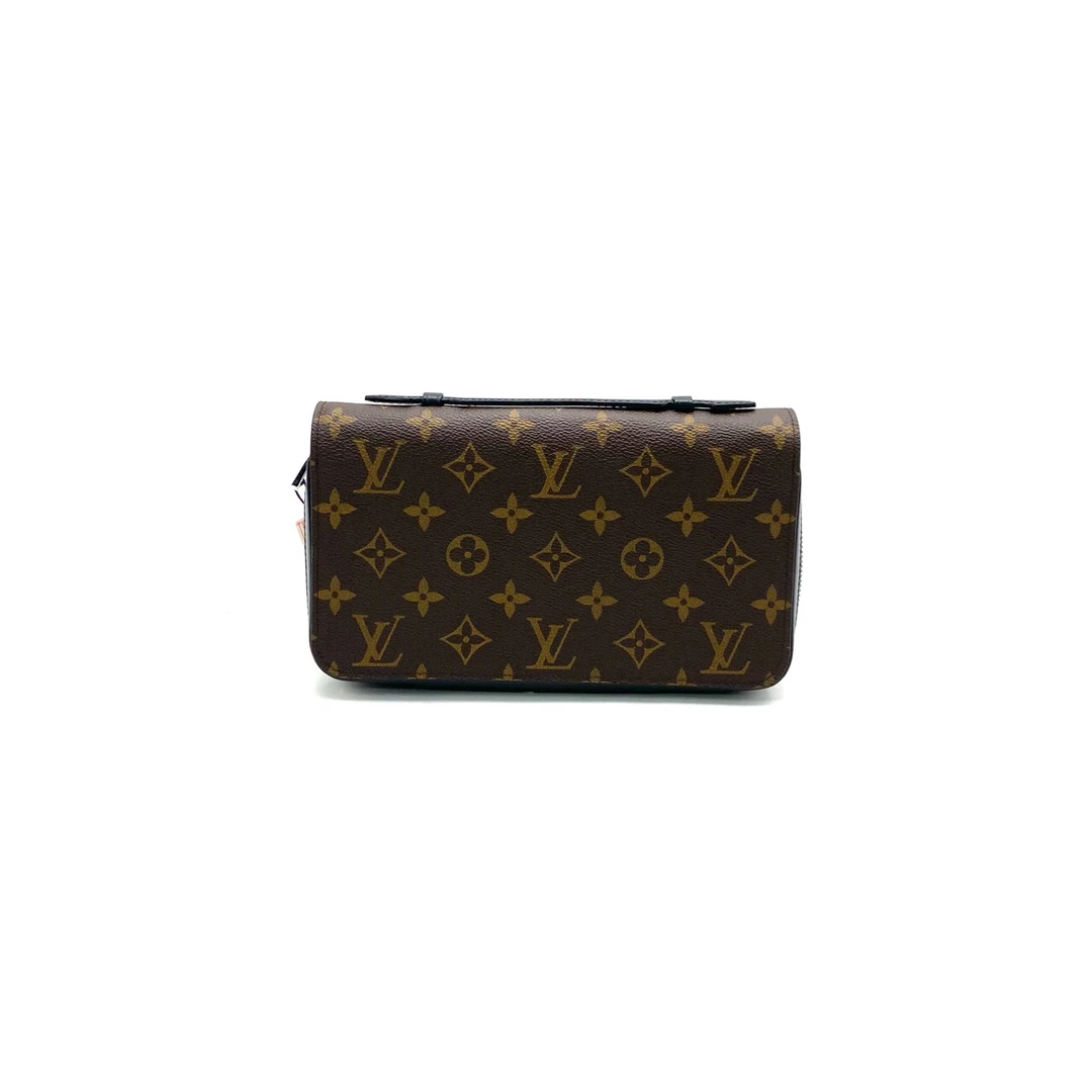 99新 LouisVuitton/路易威登 棕老花zippyxl手拿包尺寸22/13