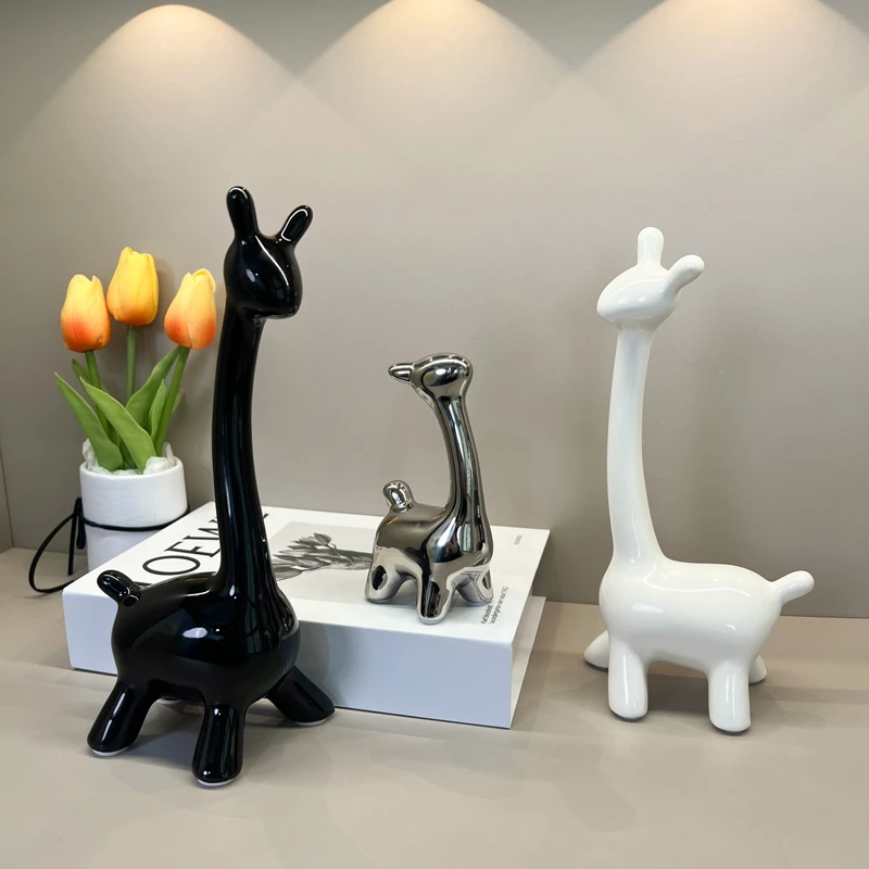 陶瓷鹿摆件三口之家酒柜轻奢高档桌面家居装饰品客厅酒柜电视柜