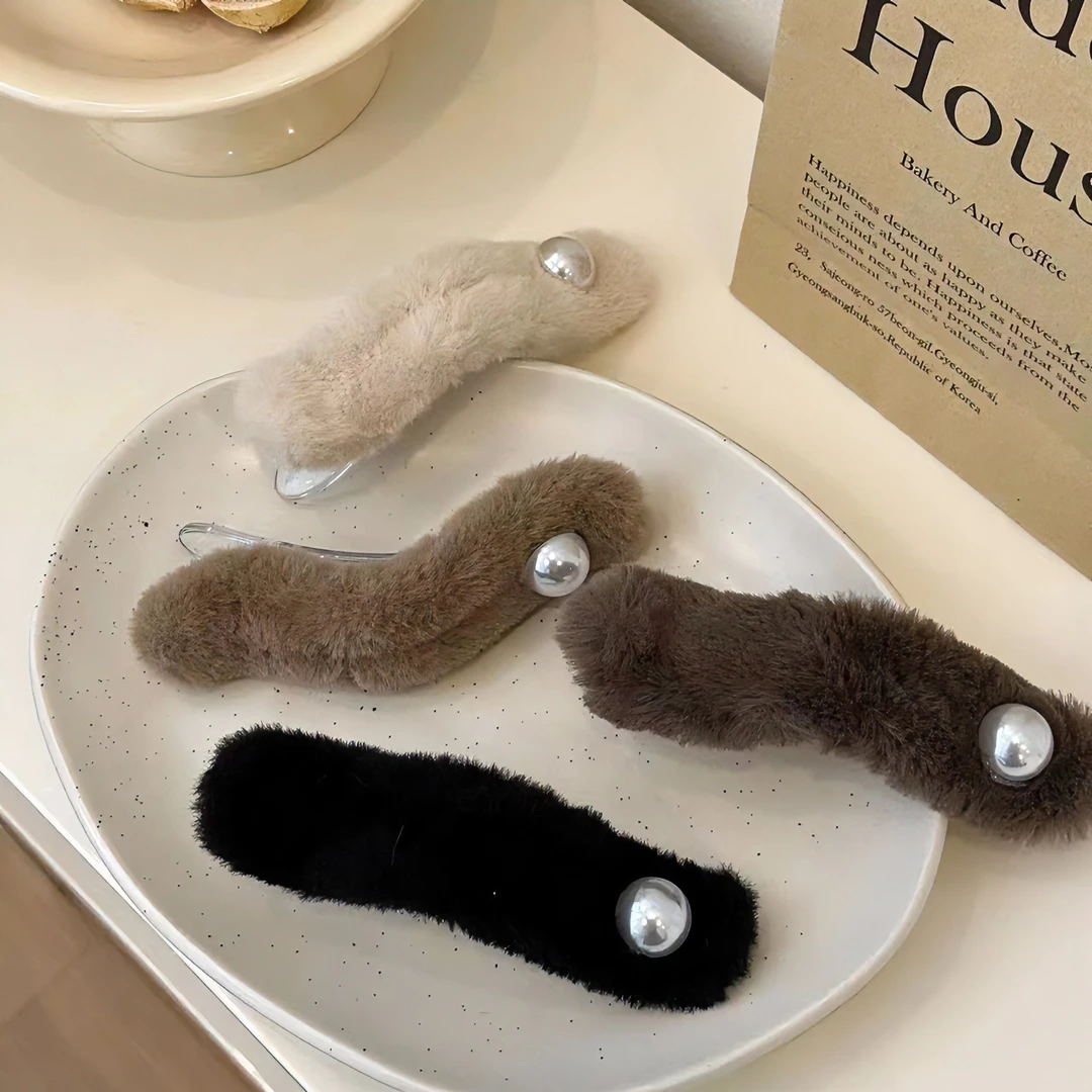 法式毛绒鸭嘴夹高级感优雅盘发简约抓夹发夹女秋冬发卡气质